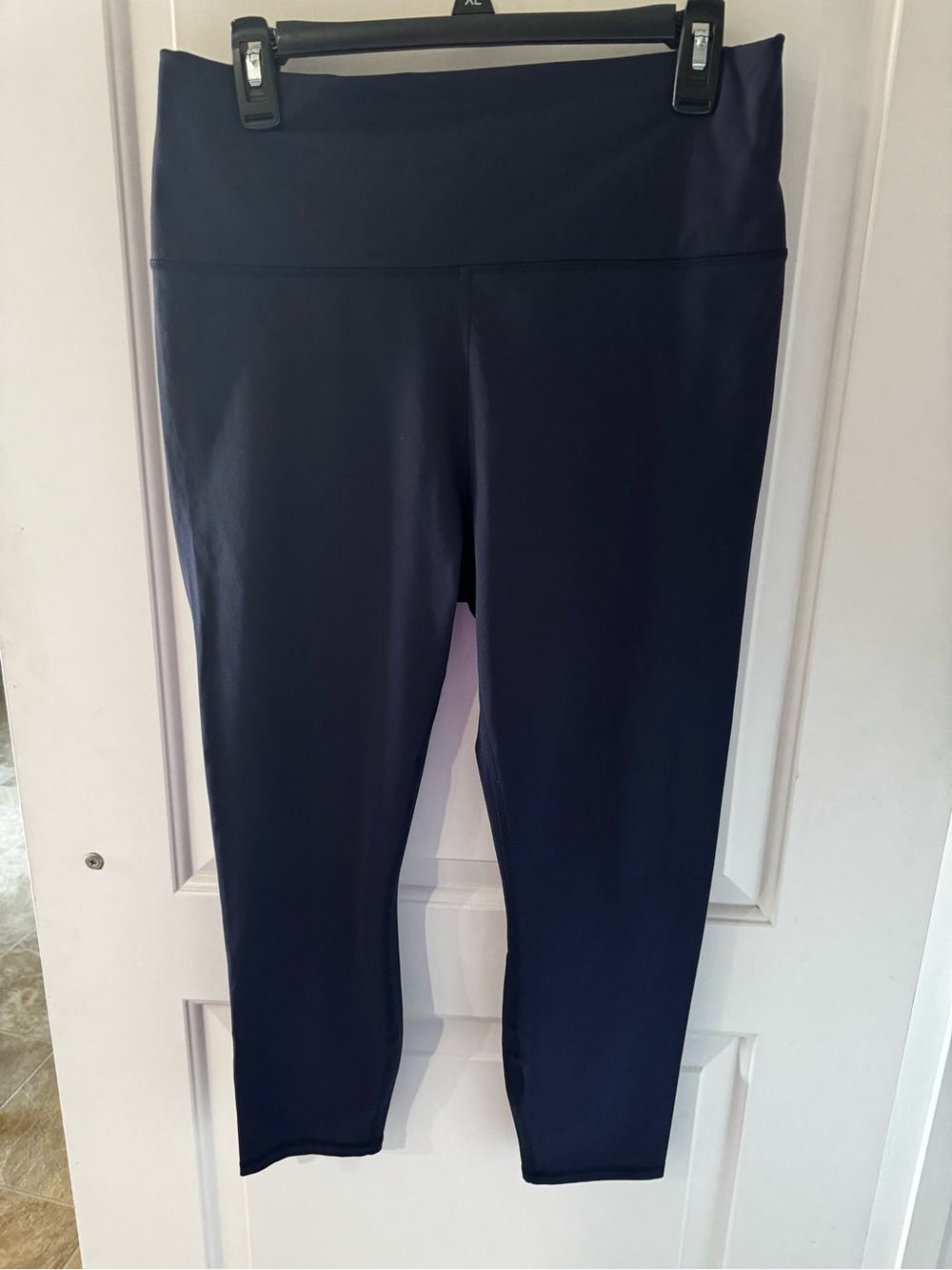 Fabletics PureLuxe Deep Navy Leggings cropped length